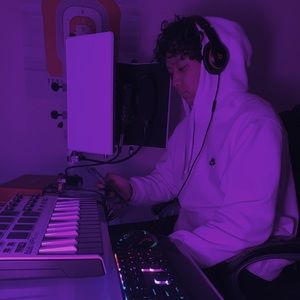 Meet your Posher, Vinnie